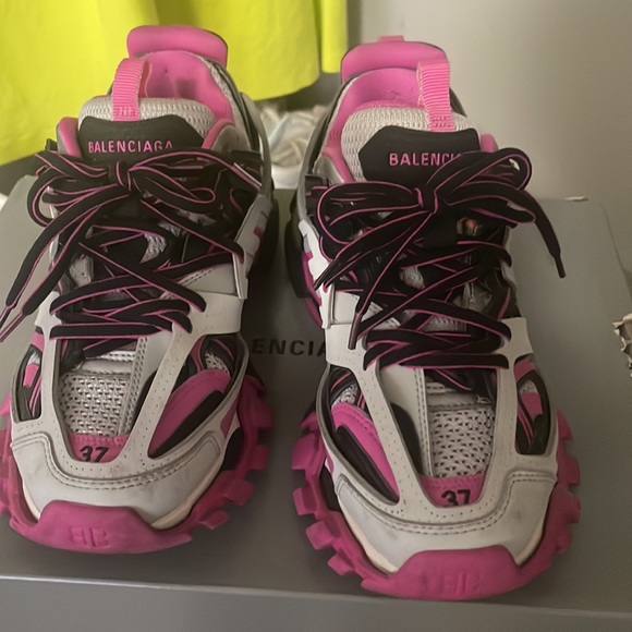 Balenciaga track LED sneaker - Picture 4 of 6